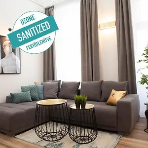 Luxury By Hi5 - Kalman Imre Apartment